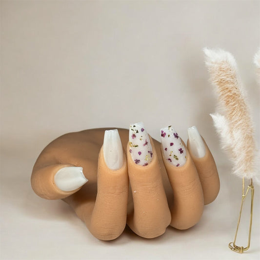 Press on Nails - White flower